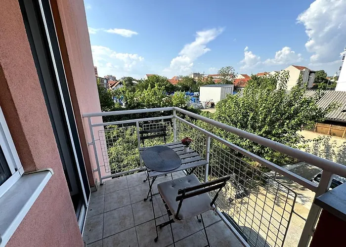 Apartament Lovely Modern 1-bedroom With Balcony Obrenovac (Belgrade)