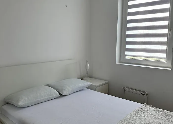 Lovely Modern 1-bedroom With Balcony Apartament Obrenovac (Belgrade)