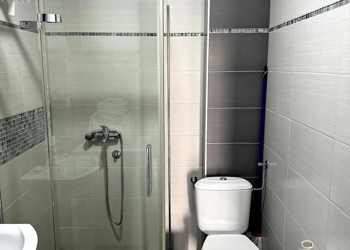 Lovely Modern 1-bedroom With Balcony Apartament